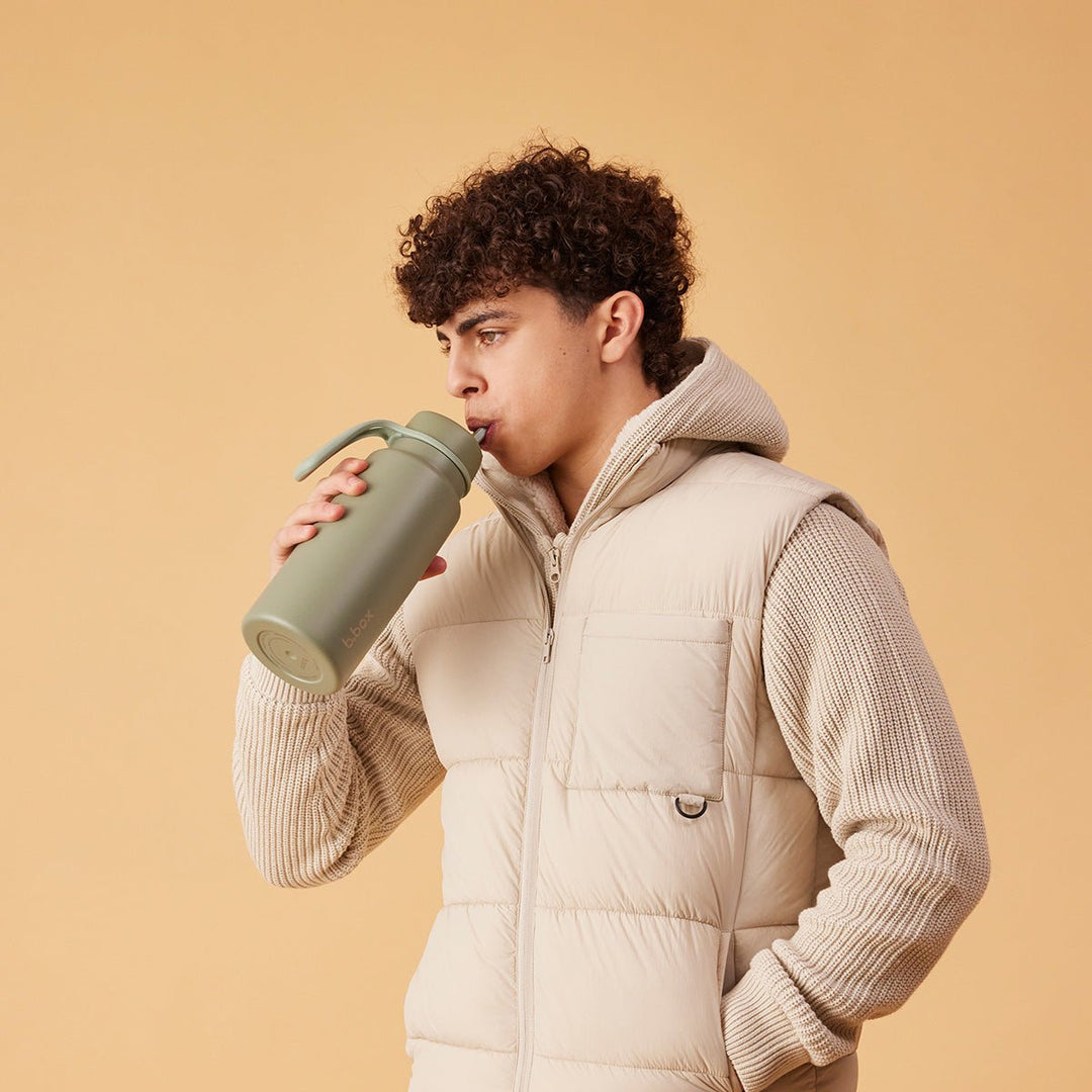 b.box Isolert Drikkeflaske med Flip - Lokk 1L - Olive for barn - Brobrobrille