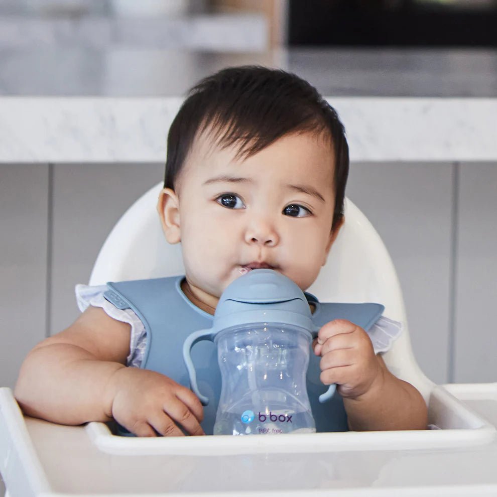 b.box Sugerørkopp – Blå for barn - Brobrobrille