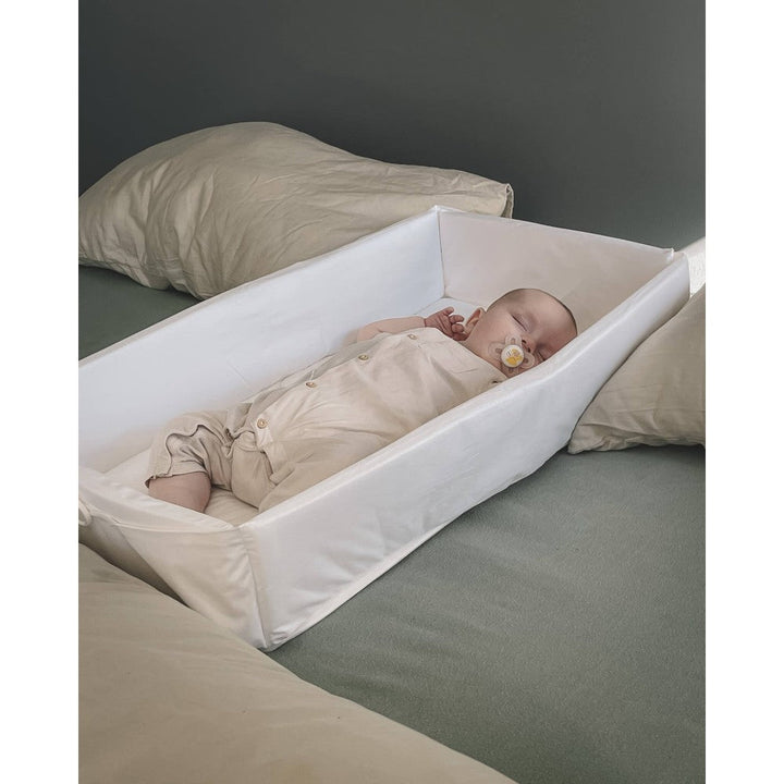 Easygrow Amme - og Samsovingsmadrass – Hvit for barn - Brobrobrille