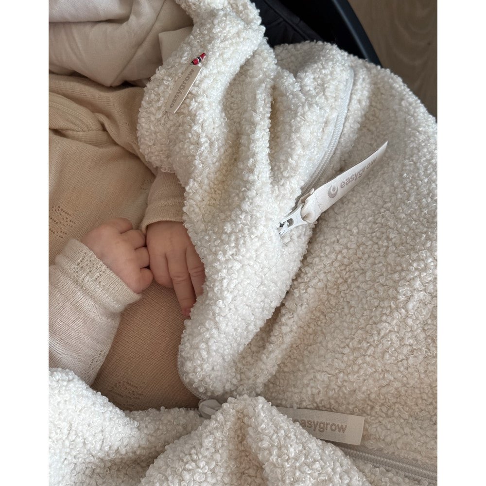 Easygrow Lyng Mini Teddy Bilstolpose - Ivory for barn - Brobrobrille