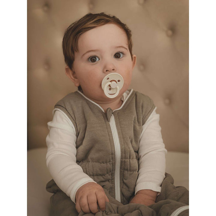 Easygrow Night Warm Nattpose 12–36 mnd – Sand for barn - Brobrobrille