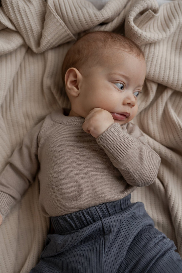 Hanevild Martin Romper - Cream Oatmeal for barn - Brobrobrille