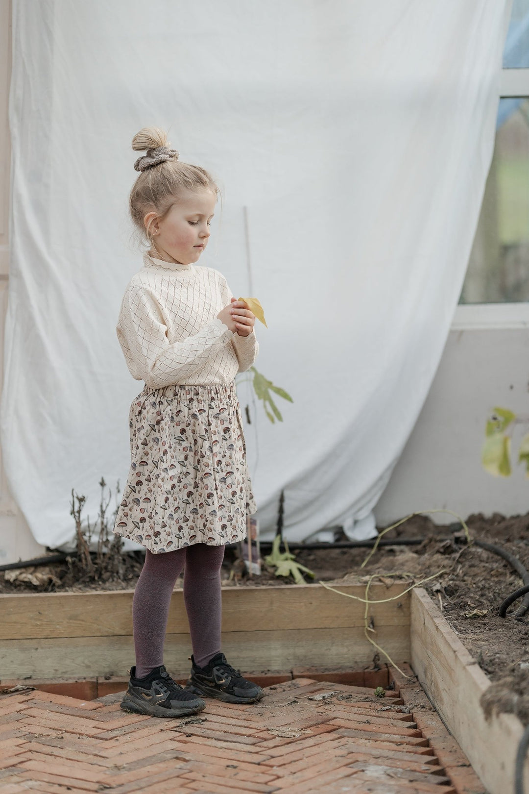 Hanevild Oliwia genser i økologisk bomull – Ivory for barn - Brobrobrille