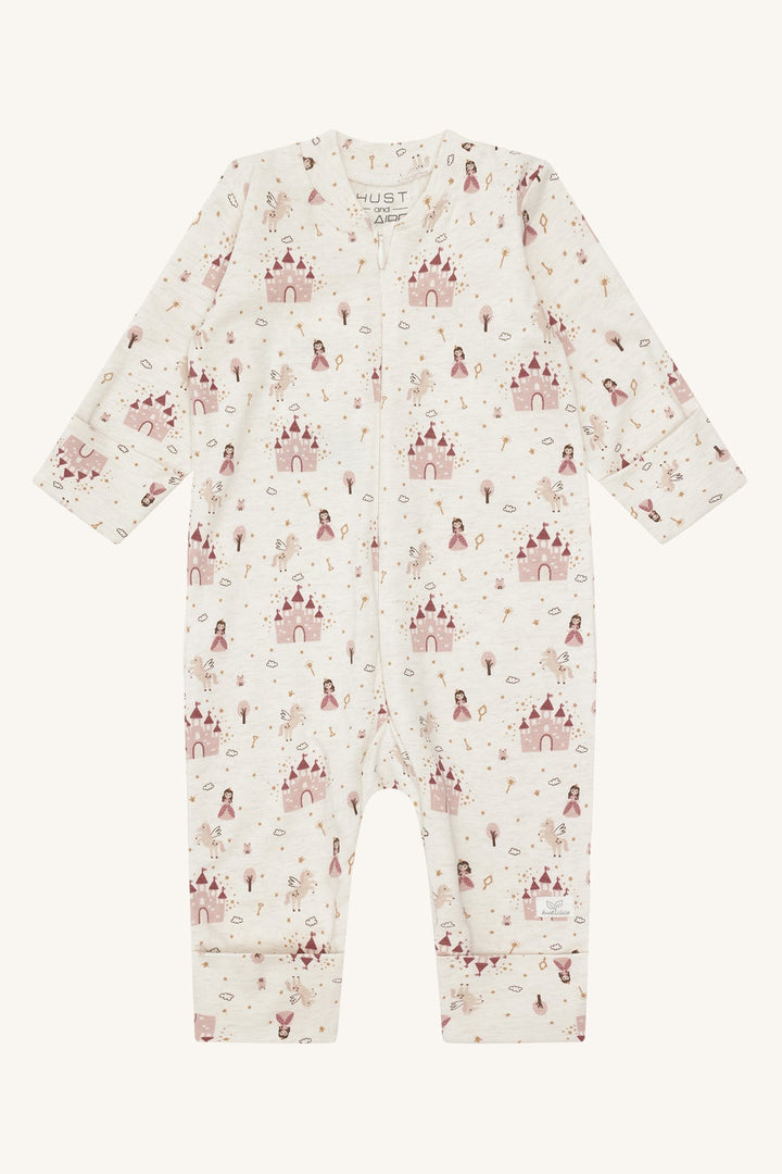 Hust and Claire Mich pyjamas med eventyrmotiv – Adobe Rose for barn - Brobrobrille