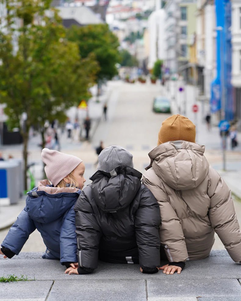 Kattnakken Bobleregnkåpe Sludd Junior - Kattesvart for barn - Brobrobrille