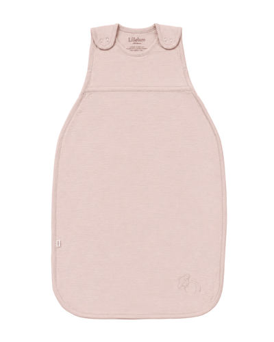 Lillelam Sovepose Luna i Merinoull - Himmelrosa for barn - Brobrobrille
