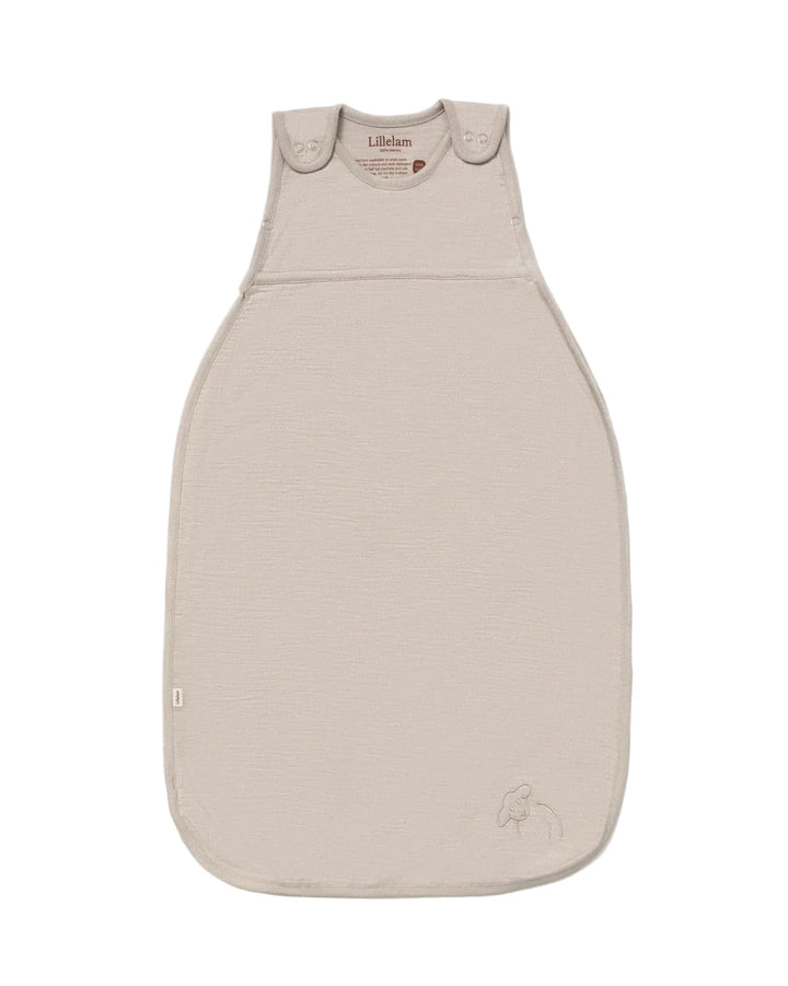 Lillelam Sovepose Luna i Merinoull - Lys Beige for barn - Brobrobrille