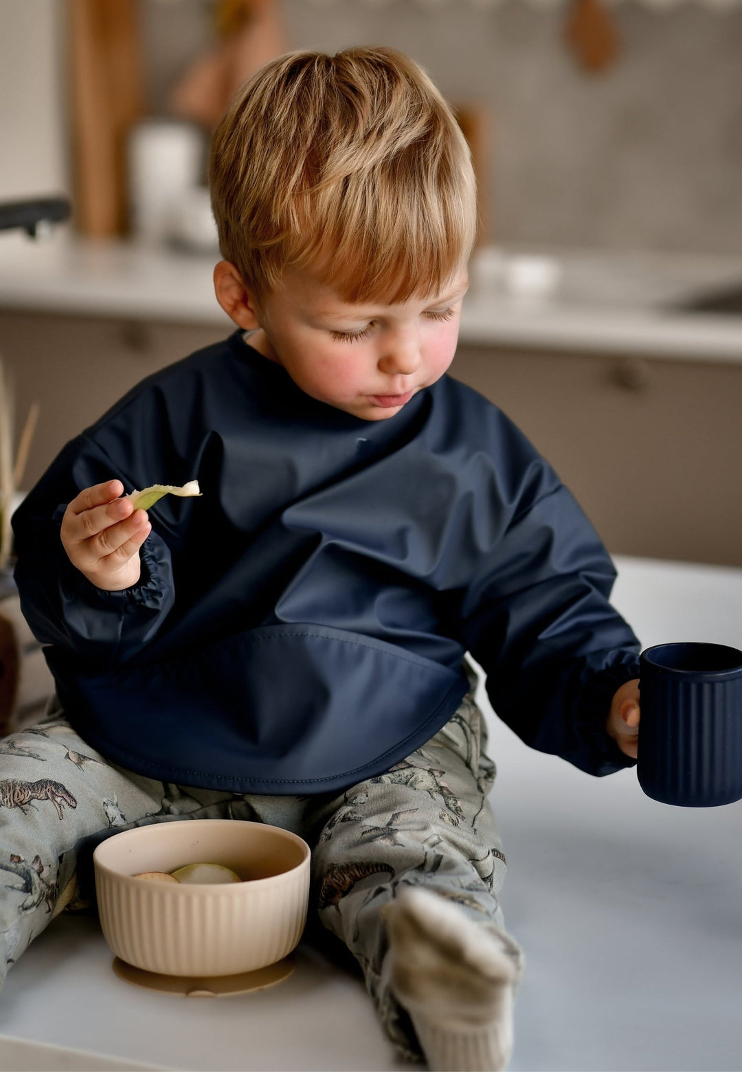 Mikk - Line PU Smekketøy (Bib Blouse) - Blue Nights for barn - Brobrobrille