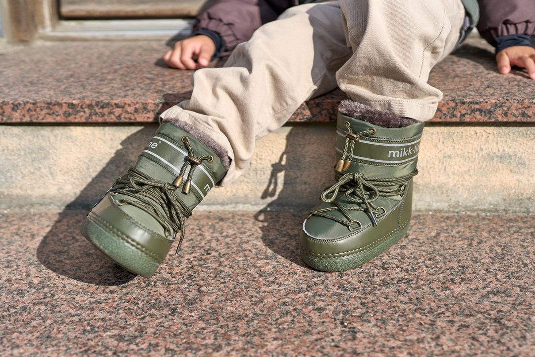 Mikk-Line Snow Boot vanntette vinterstøvler for barn - Dusty Olive for barn - Brobrobrille
