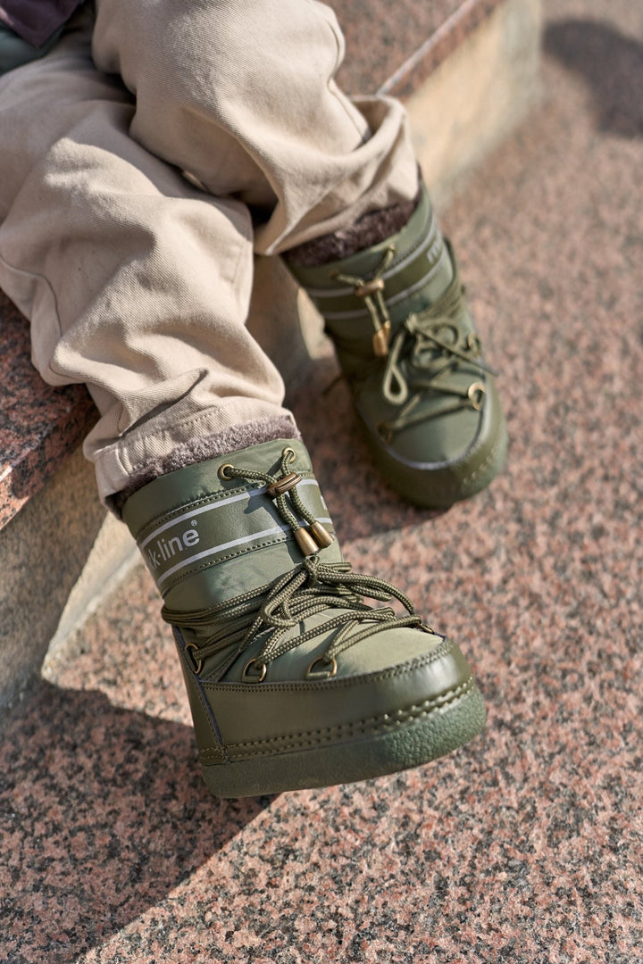 Mikk-Line Snow Boot vanntette vinterstøvler for barn - Dusty Olive for barn - Brobrobrille