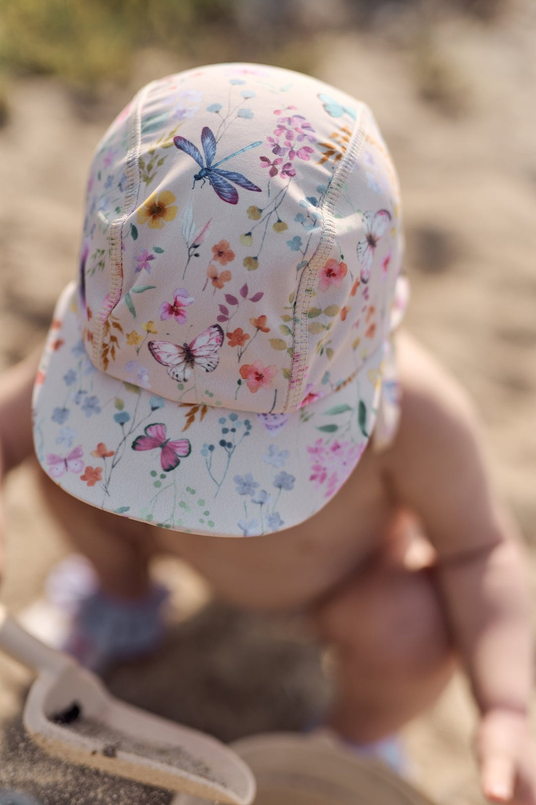 Mikk - Line UV - solhatt med nakkeskygge - Butterfly AOP for barn - Brobrobrille