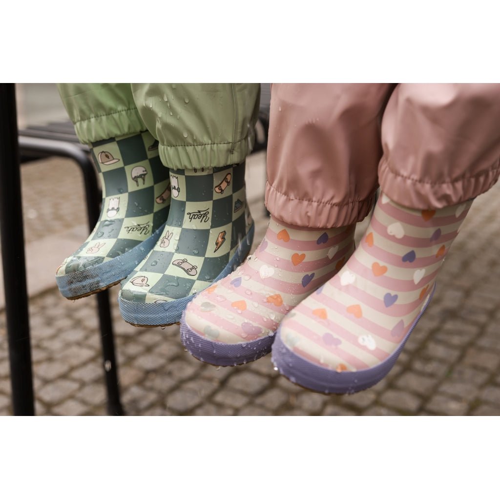 Mikk - Line Wellies Gummistøvler - Magic Heart AOP for barn - Brobrobrille