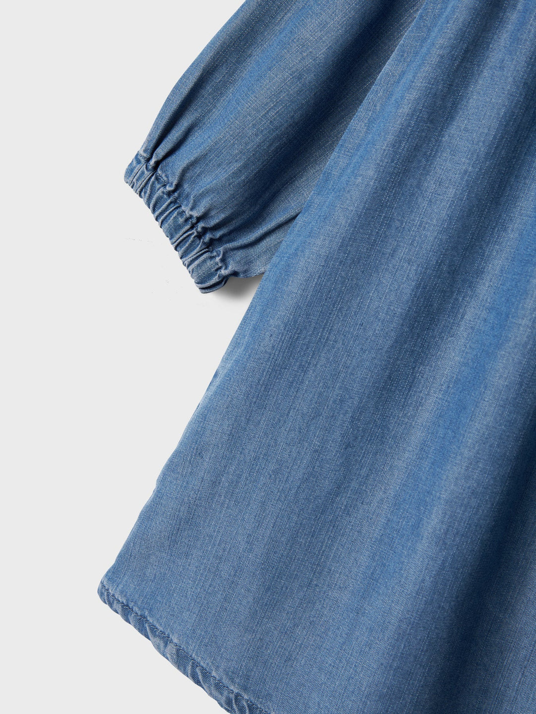 Name It Alice kjole i TENCEL™ – Medium Blue Denim for barn - Brobrobrille