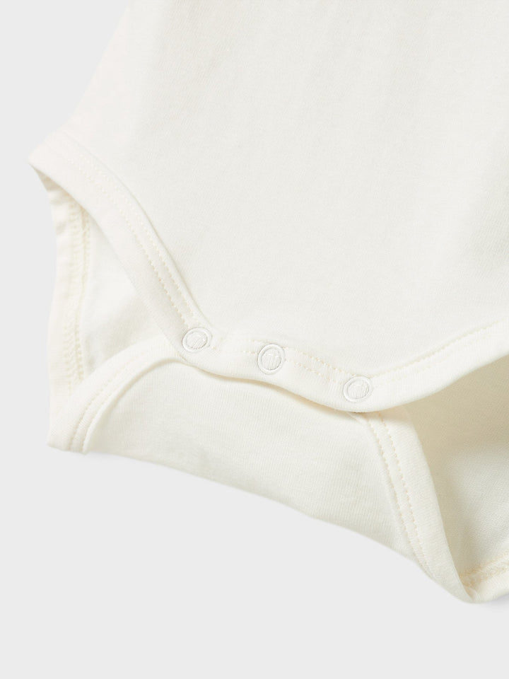 Name It Bacto body med brodert brillemotiv – Cloud Dancer for barn - Brobrobrille