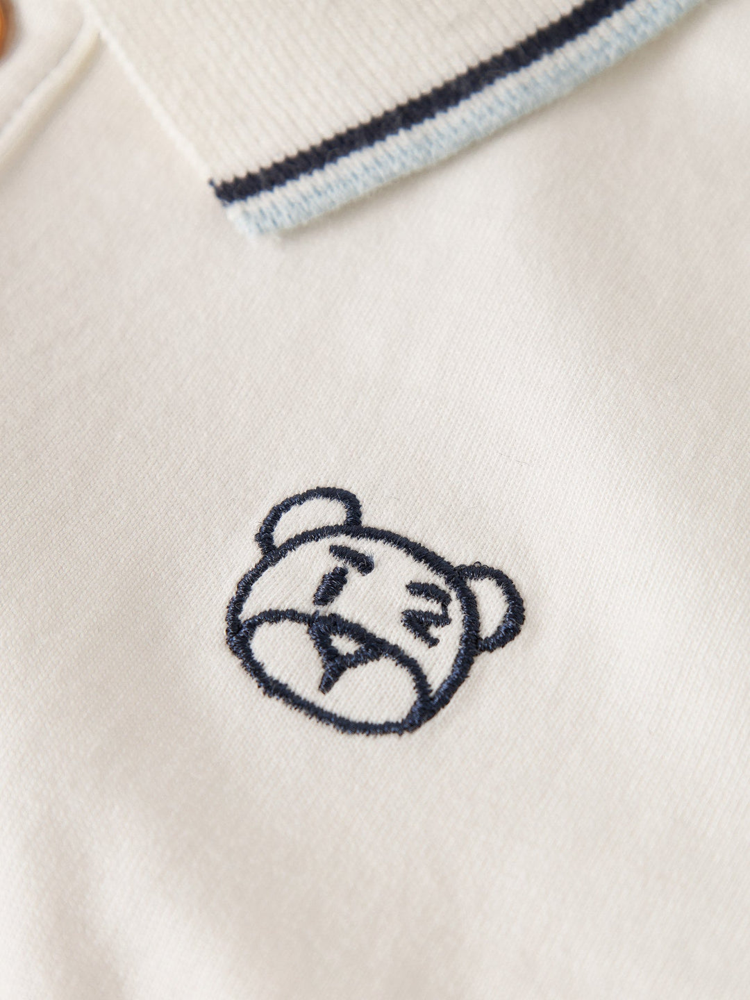 Name It Dakan pikéskjorte med kontrastdetaljer – Cloud Dancer for barn - Brobrobrille