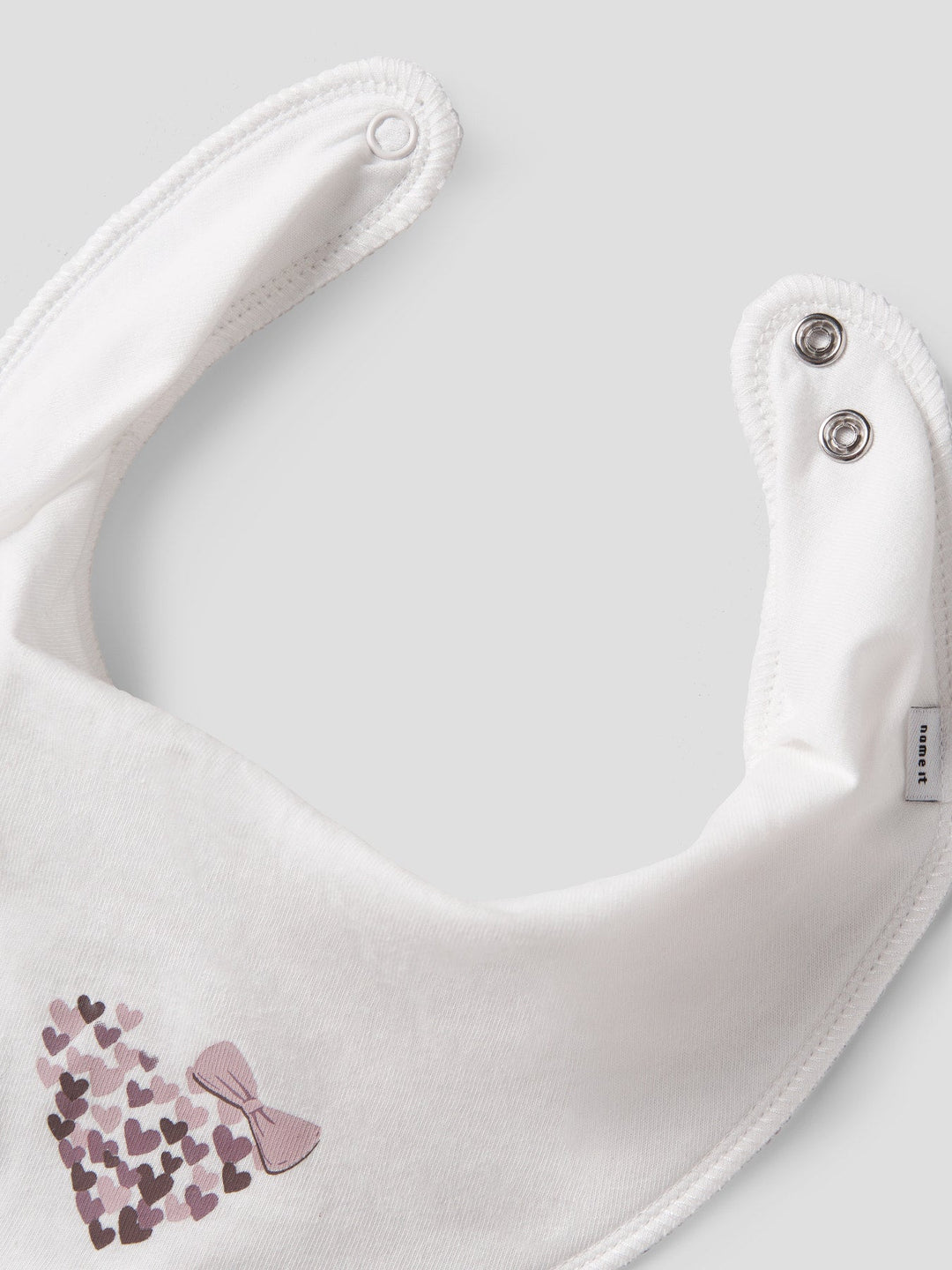 Name It Yvette smekke (scarf bib) – Cloud Dancer Hearts/Bow for barn - Brobrobrille