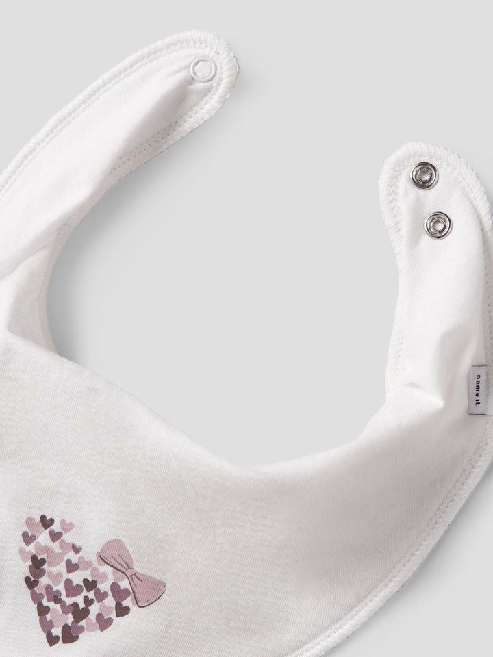 Name It Yvette smekke (scarf bib) – Cloud Dancer Hearts/Bow for barn - Brobrobrille