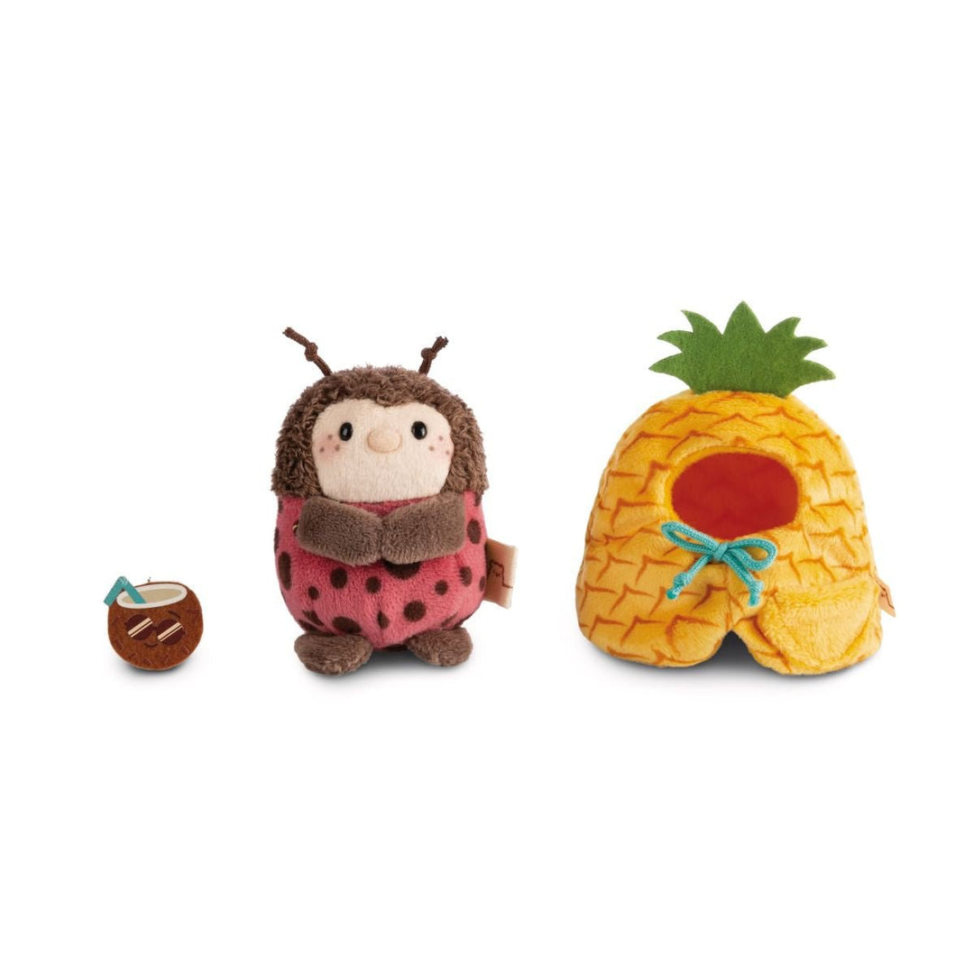 NICI MyMochi Plysj 8 cm - Marihøne Dozz med Ananas/Kokos Klær for barn - Brobrobrille