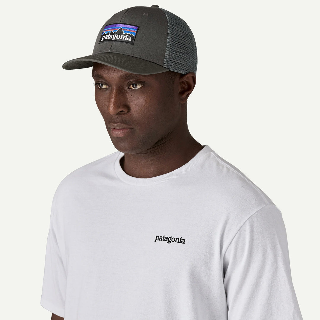Patagonia P-6 Logo Trucker Hat - White w/Rusty Red for barn - Brobrobrille